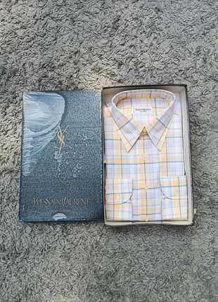 Camicia Yves Saint Laurent nuova, marque: Yves Saint Laurent, état: Très bon état, taille: M, 58,00 €, 61,60 € Protection acheteurs incluse