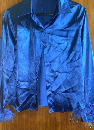 Camicia sisley S/Xs con dettagli piumati sulle maniche, marca: Sisley, estado: Novo sem etiquetas, tamanho: S / 36 / 8, €10.00, €11.20 inclui Proteção do Comprador