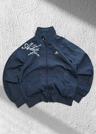 giacca a vento Giacca Sportiva Adidas Nera Bomber Oversize Vintage M, brand: adidas, condizioni: Ottime, taglia: M, €25.00, €26.95 include la Protezione acquisti