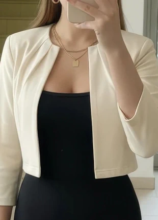 Veste courte crème élégante à manches 3/4 taille S, marque: benia, état: Très bon état, taille: S / 36 / 8, 33,80 €, 36,19 € Protection acheteurs incluse