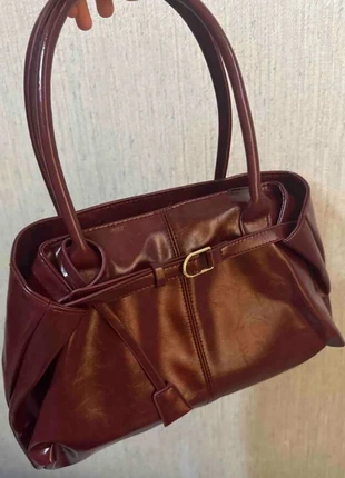 Sac cabas bordeaux avec ceinture, marque: Vintage Love, état: Très bon état, 55,00 €, 58,45 € Protection acheteurs (Pro) incluse