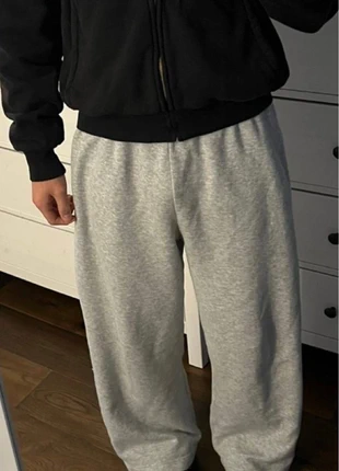 Jogging gris tendance L, marque: Tendance, état: Neuf sans étiquette, taille: L, 24,99 €, 26,94 € Protection acheteurs incluse