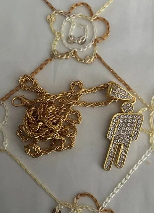 Billie Eilish ketting goud, merk: Billie Eilish, staat: Nieuw zonder prijskaartje, € 9,00, € 10,15 inclusief Kopersbescherming
