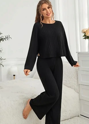 Ensemble pyjama noir, état: Neuf sans étiquette, taille: L / 40 / 12, 6,00 €, 7,00 € Protection acheteurs incluse