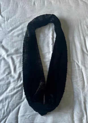 Sciarpa/scalda collo nero di pelo 🔁, marque: Zuiki, état: Très bon état, 3,00 €, 3,85 € Protection acheteurs incluse