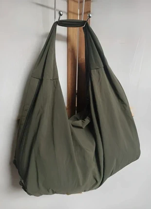 Grand sac japonais kaki, merk: Japan Style, staat: Nieuw zonder prijskaartje, € 33,00, € 35,35 inclusief Kopersbescherming