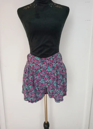 Short léger d'été fleurie femme c, marque: Camaïeu, état: Très bon état, taille: S / 36 / 8, 3,00 €, 3,85 € Protection acheteurs incluse