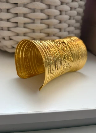 Bracelet manchette, merk: sansnom., staat: Nieuw zonder prijskaartje, € 4,00, € 4,90 inclusief Kopersbescherming