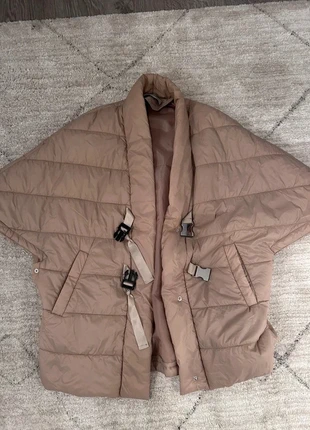 Puffervest Joleen, merk: Joleen, staat: Nieuw zonder prijskaartje, maat: Universele maat, € 25,00, € 26,95 inclusief Kopersbescherming