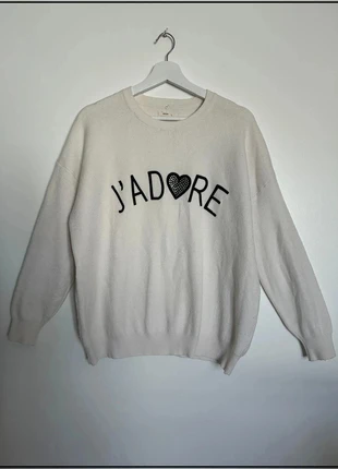 Pull écru élégant avec inscription – Taille unique excellent état, marke: Moewy, zustand: Sehr gut, größe: Einheitsgröße, 12,00 €, 13,30 € inklusive Vinted-Käuferschutz