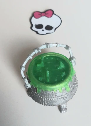 Frankie stein ghouls rule cauldron G1 Monster high doll spares, brand: Monster High, condition: Very good, size: One size, £2.00, £2.46 includes Buyer Protection Pro