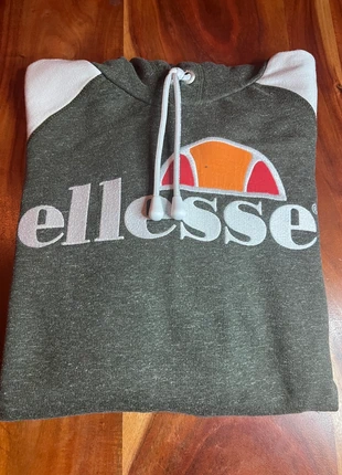 Sweat à capuche Ellesse Heritage kaki chiné – Taille M, marque: Ellesse, état: Très bon état, taille: M, 20,00 €, 21,70 € Protection acheteurs incluse