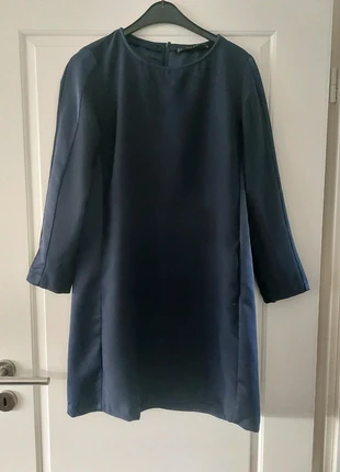 Elegante donkerblauwe jurk met 3/4 mouwen – tijdloos & stijlvol, merk: Zara, staat: Goed, maat: L / 40 / 12, € 3,50, € 4,38 inclusief Kopersbescherming