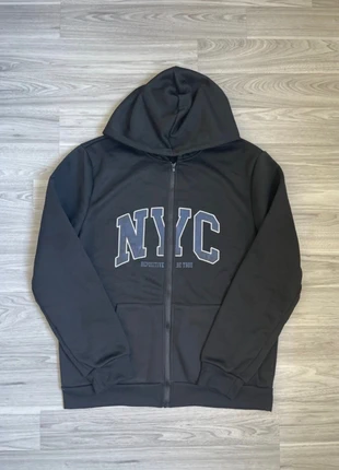 Sweat à capuche NYC Vintage, brand: Vintage Dressing, condition: New without tags, size: L, €16.99, €18.54 includes Buyer Protection