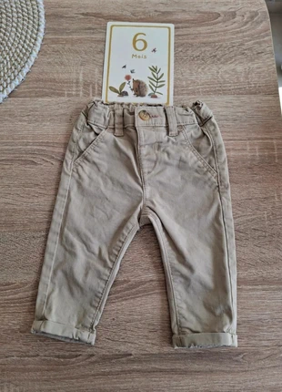Joli jean beige Kiabi taille 6 mois 🌸, marque: Kiabi, état: Très bon état, taille: 6-9 mois / 68 cm, 5,00 €, 5,95 € Protection acheteurs incluse