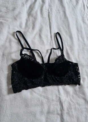 Soutien-gorge en velours et dentelle noir Killstar taille 40, brand: Killstar, condition: Very good, size: L, €15.00, €16.45 includes Buyer Protection