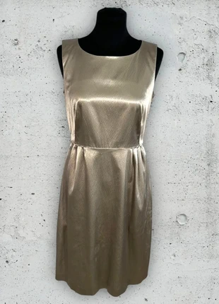 Robe Tara Jarmon satinée dorée taille L / 40 / 12, marke: Tara Jarmon, zustand: Sehr gut, größe: L / 40 / 12, 5,00 €, 5,95 € beinhaltet Vinted-Käuferschutz Pro