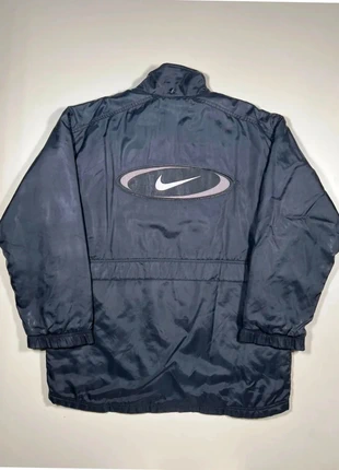 Blousons parka Nike vintage noir jacket brodé dans le dos | M, marque: Nike, état: Bon état, taille: M, 40,00 €, 42,70 € Protection acheteurs (Pro) incluse