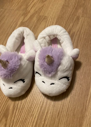 Chaussons fille 26/27, marque: Zara, état: Très bon état, taille: 27, 3,00 €, 3,85 € Protection acheteurs incluse