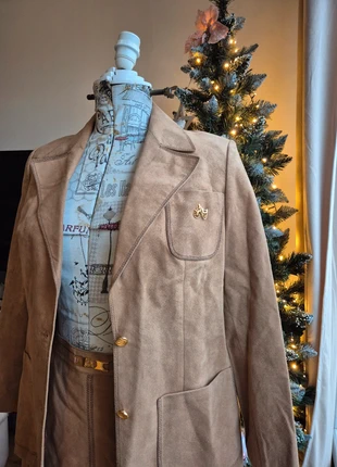 Tailleur en cuir vintage Léo Marciano, brand: Vintage Dressing, condition: Very good, size: M / 38 / 10, €65.00, €68.95 includes Buyer Protection