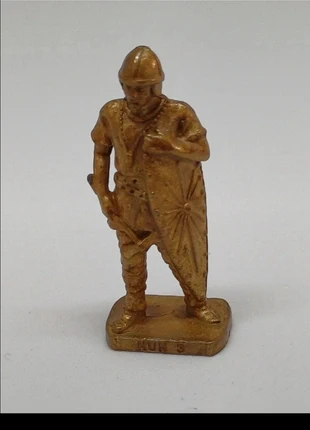 Figurine metallique kinder soldat Hun n°3, marque: Kinder, état: Très bon état, taille: Taille unique, 1,99 €, 2,79 € Protection acheteurs incluse