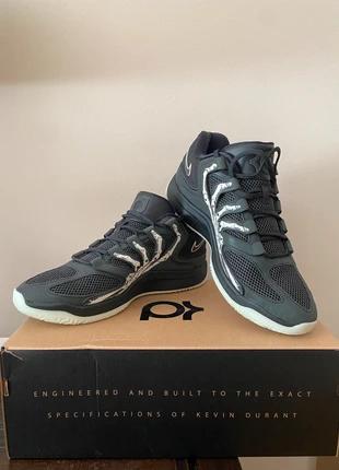 Nike KD18 Slim Reaper, marque: Nike, état: Neuf avec étiquette, taille: 47, 205,00 €, 215,95 € Protection acheteurs incluse