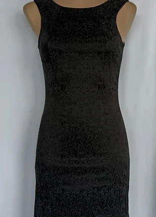 Robe noire près du corps sans manches motif floral texturé Taille 36 - R22, merk: Inconnu, staat: Heel goed, maat: S / 36 / 8, € 7,00, € 8,05 inclusief Kopersbescherming Pro