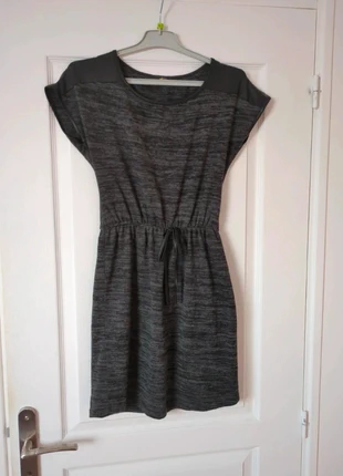 🩶 Très jolie robe casual avec détails en simili - Mim Taille 36/38 🩶, marque: Mim, état: Très bon état, taille: S / 36 / 8, 4,25 €, 5,16 € Protection acheteurs incluse