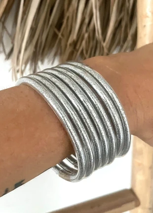 🤍 lot 7 jonc gris argent pailleté 🩶 style bracelet bouddhiste 🤍 fantaisie, zustand: Sehr gut, 8,50 €, 9,63 € beinhaltet Vinted-Käuferschutz Pro