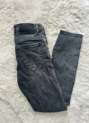 Jean classique Armita taille 38 homme gris, merk: Armita, staat: Heel goed, maat: W28 | FR 38, € 8,00, € 9,10 inclusief Kopersbescherming