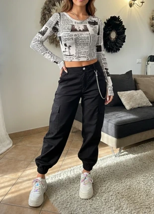 Crop Top Y2K Imprimé Journal – Style Grunge & Vintage – Ink & Chaos, brand: Ink & Chaos, condition: Very good, size: S / 36 / 8, €22.90, €24.75 includes Buyer Protection Pro