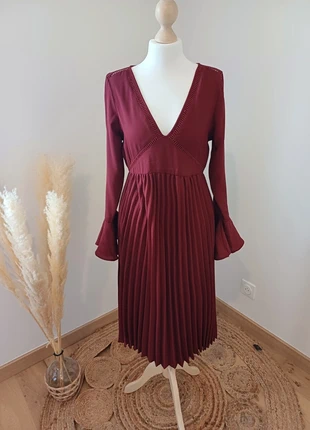 Robe Bordeaux légère chic - Asos - T.XS (34), marke: ASOS, zustand: Sehr gut, größe: XS / 34 / 6, 15,00 €, 16,45 € beinhaltet Vinted-Käuferschutz Pro