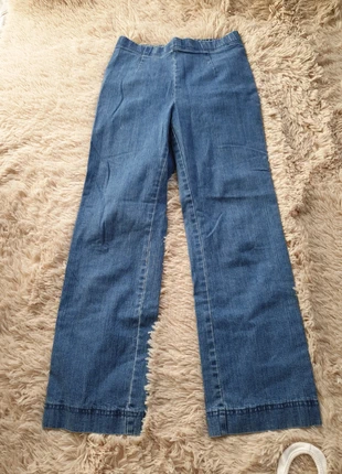 jean vintage stretch
taille 38
coupe droite
sans poche, marque: Vintage, état: Très bon état, taille: M / 38 / 10, 5,00 €, 5,95 € Protection acheteurs incluse