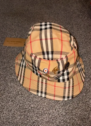 Trendy bucket hat, brand: instagram, condition: New with tags, size: M, £7.00, £8.05 includes Buyer Protection
