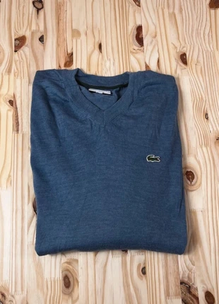 Pull Lacoste taille S très bon état bleu Col V, brand: Lacoste, condizioni: Ottime, taglia: S, €22.00, €23.80 include la Protezione acquisti Pro