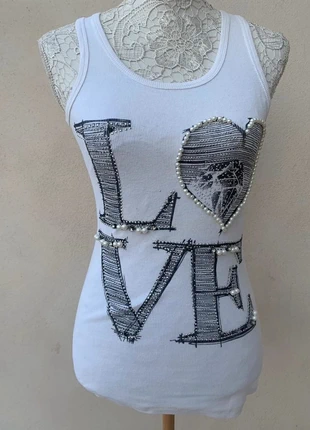 Haut blanc imprimé gris argenté et perles, marca: Boutique Parisienne, estado: Muito bom, tamanho: S / 36 / 8, €14.00, €15.40 inclui Proteção do Comprador