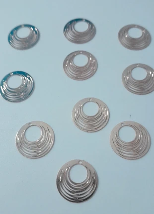 Lot de 10 breloques filigranes cercles or de 15 mm, brand: Fashion Jewelry, condizioni: Ottime, €1.99, €2.79 include la Protezione acquisti