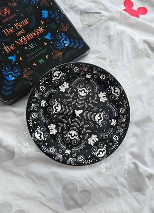 The Bear and The Nightingale plate fairyloot, merk: FairyLoot, staat: Nieuw met prijskaartje, € 10,00, € 11,20 inclusief Kopersbescherming