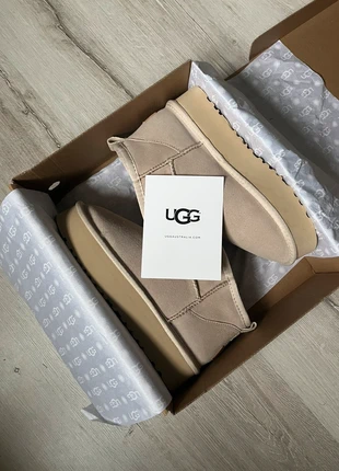 Ugg beige montantes, marke: UGG Australia, zustand: Neu, mit Etikett, größe: 39, 95,00 €, 100,45 € inklusive Vinted-Käuferschutz