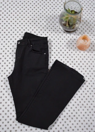 Jeans/Pantalone nero a zampa di elefante donna, marque: Bootcut, état: Neuf sans étiquette, taille: M / 38 / 10, 12,00 €, 13,30 € Protection acheteurs incluse