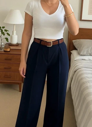 Pantalon large bleu marine taille haute, état: Très bon état, taille: S / 36 / 8, 29,00 €, 31,15 € Protection acheteurs incluse