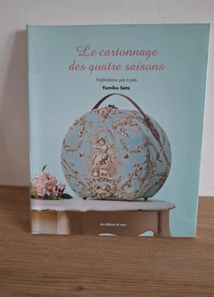 Le cartonnage des 4 saisons, estado: Nuevo sin etiquetas, 10,00 €, 11,20 € Protección al comprador incluida