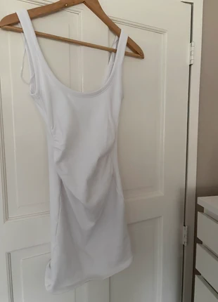 Mini dress van zara, marque: Zara, état: Neuf avec étiquette, taille: M / 38 / 10, 8,00 €, 9,10 € Protection acheteurs incluse