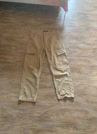 Cargo bershka, marque: Bershka, état: Bon état, taille: L, 5,00 €, 5,95 € Protection acheteurs incluse