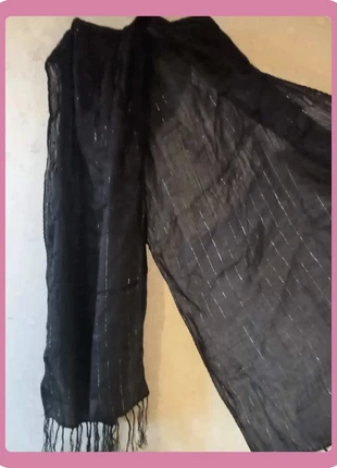 Foulard noir à rayures argenté, brand: Vintage, condition: Very good, €5.00, €5.95 includes Buyer Protection