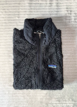 Polaire sans manche Patagonia Femme | Noire | Taille L, brand: Patagonia, condizioni: Ottime, taglia: L / IT 44 / EU 40, €55.00, €58.45 include la Protezione acquisti