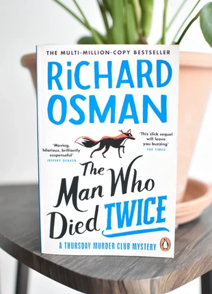 The Man Who Died Twice - Richard Osman (VO), condizioni: Ottime, €8.00, €9.10 include la Protezione acquisti
