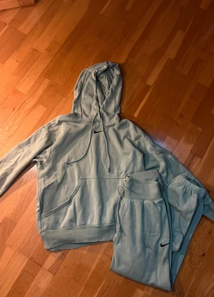 Survêtement Nike Phoenix Fleece – Ensemble Oversized Vert, brand: Nike, condition: Very good, size: S / 36 / 8, €50.00, €53.20 includes Buyer Protection