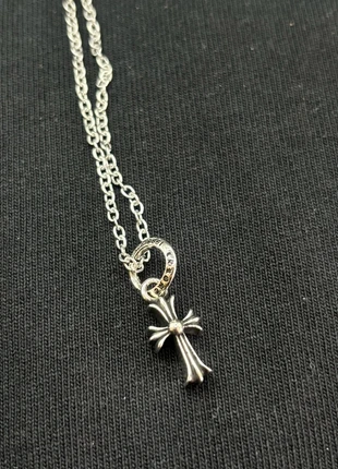 Collana Ch con croce gotica cerchietto gotico inciso 925, marca: CHROME, estado: Novo sem etiquetas, €25.00, €26.95 inclui Proteção do Comprador