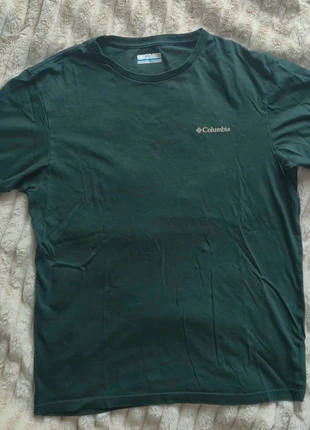 Tee shirt Columbia, marque: Columbia, état: Très bon état, taille: M, 4,00 €, 4,90 € Protection acheteurs incluse